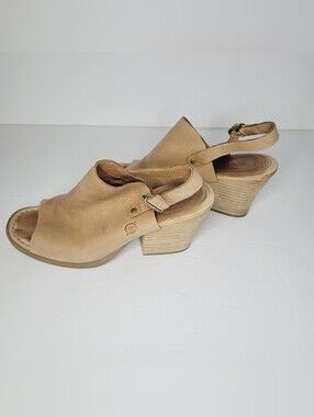 Børn Block Heels Leather Women's 8 Medium Tan Buckle Slingback Peep-toe Sandals